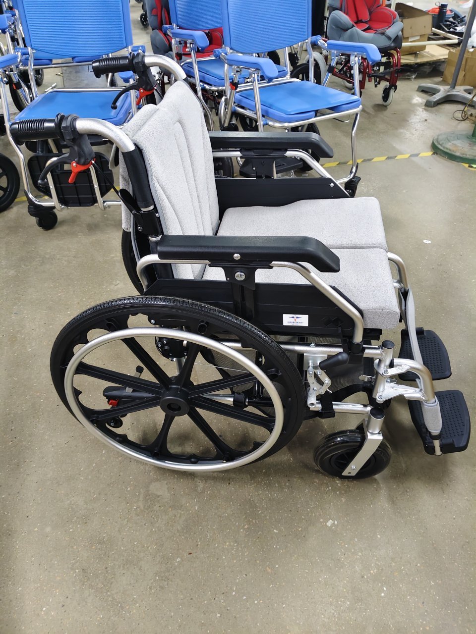 Comfy Plus spacious wheelchair - Zain Surgicals