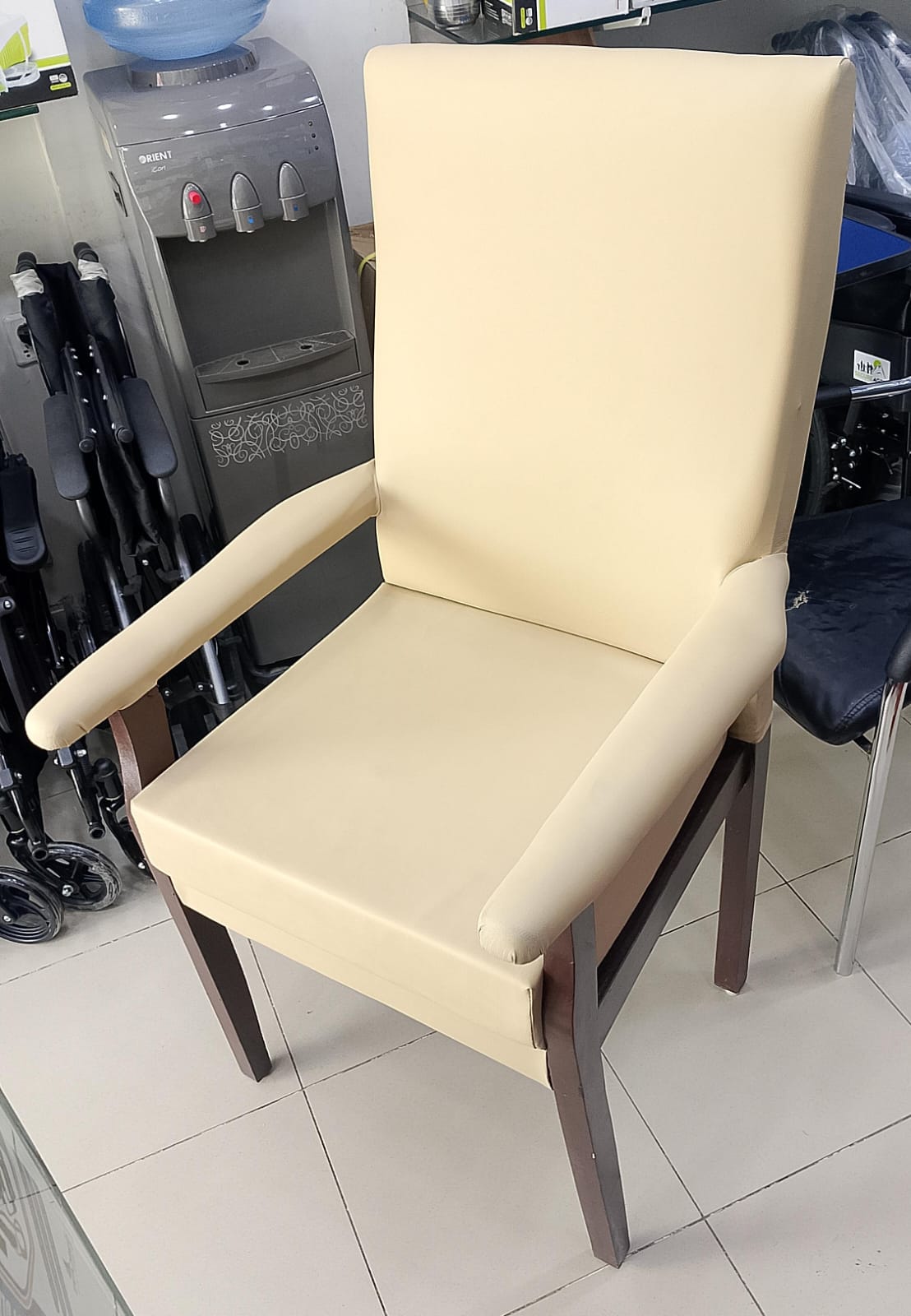 Physiotherapy high chair - Zain Surgicals